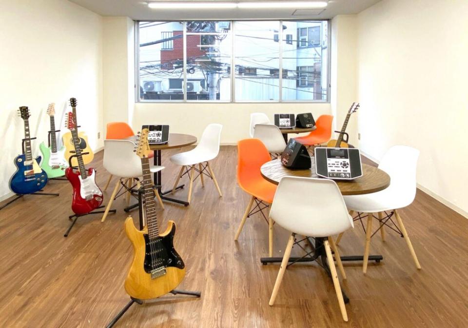 MUZYX立川店の様子
